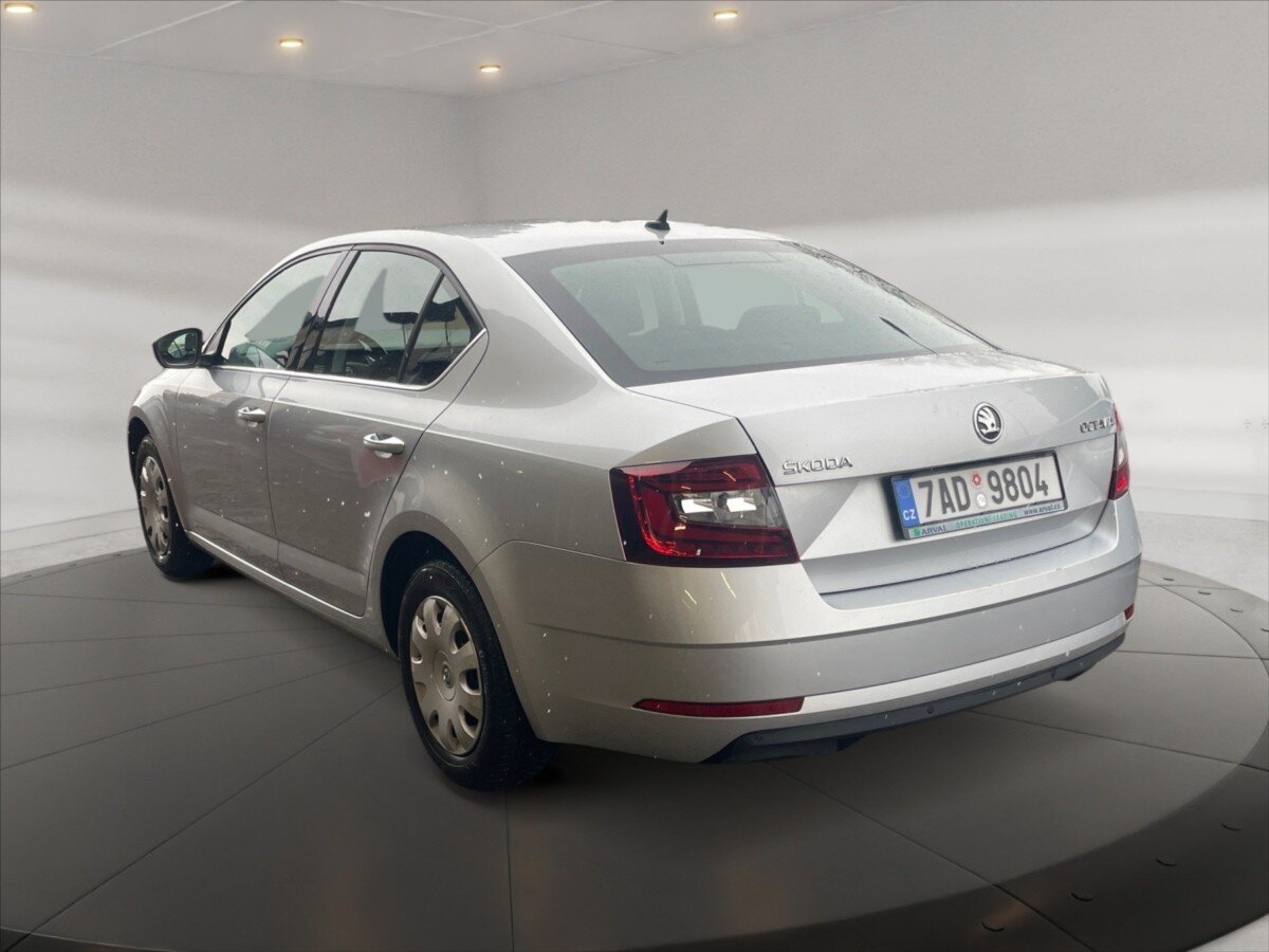 Škoda Octavia Sedan / Limuzína 1,6 l 85 kw