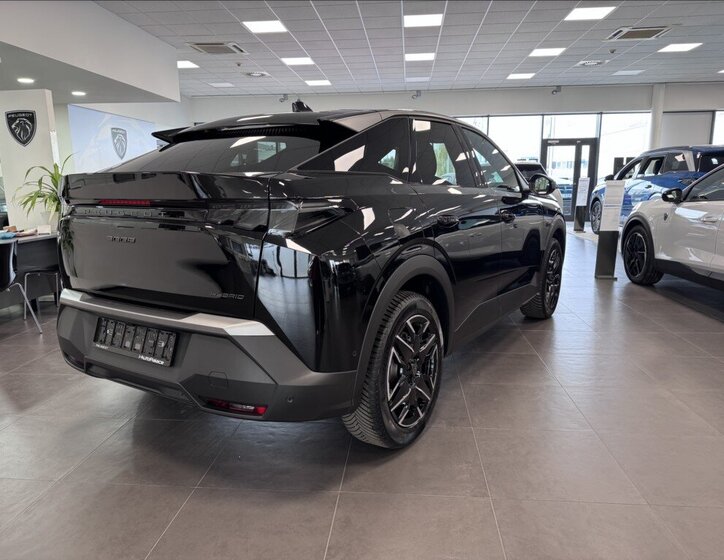 Peugeot 3008 SUV / Terénní 1,2 l 107 kw