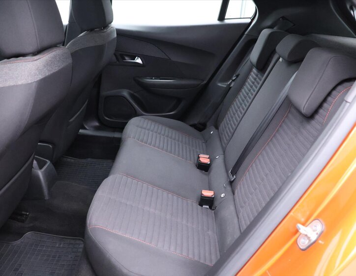 Peugeot 2008 SUV / Terénní 1,2 l 96 kw