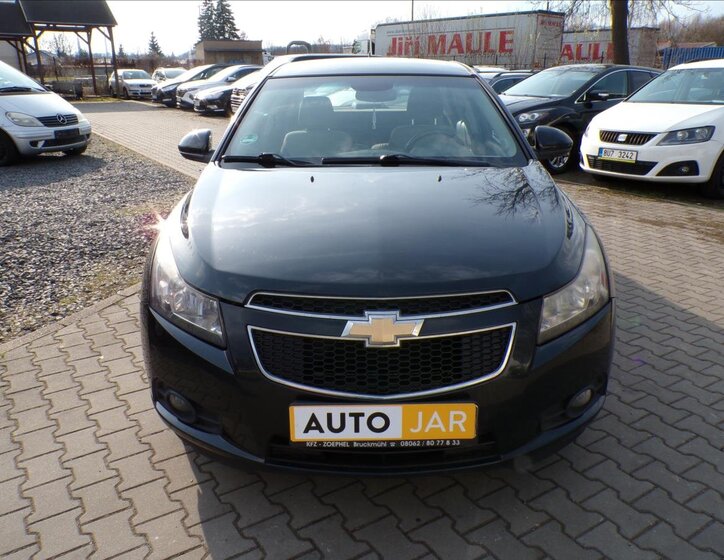 Chevrolet Cruze Sedan / Limuzína 2,0 l 110 kw