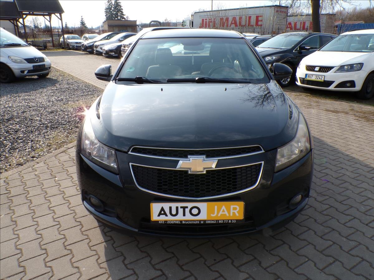Chevrolet Cruze Sedan / Limuzína 2,0 l 110 kw