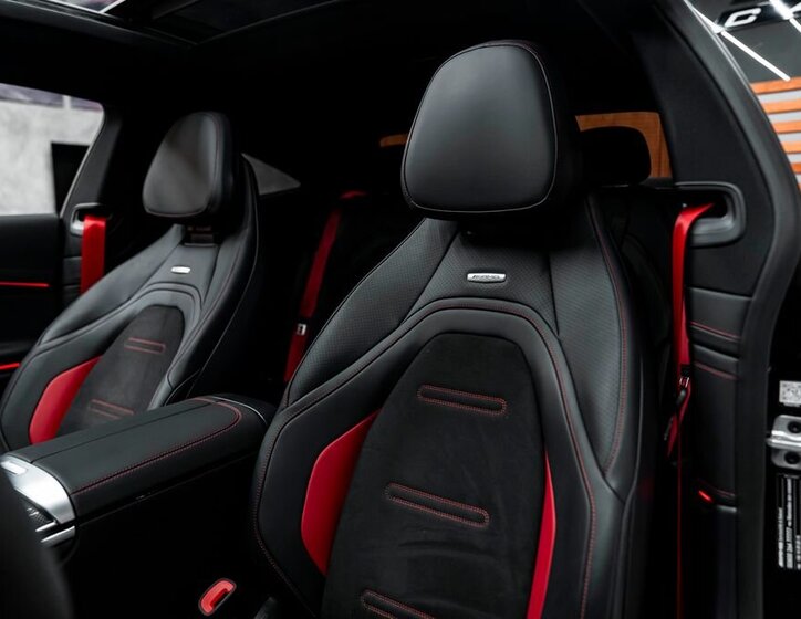 Mercedes-Benz Ostatní Kupé 0,0 330 kw