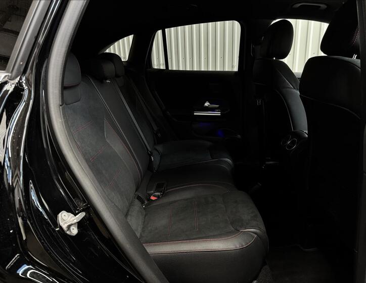 Mercedes-Benz GLA 42