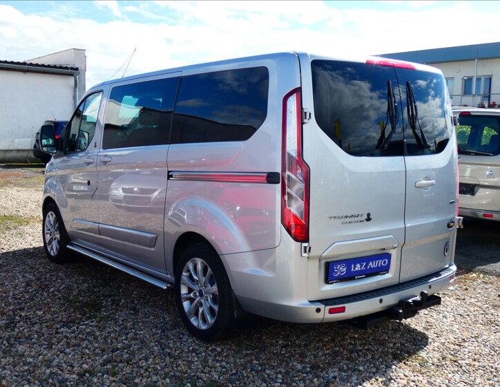 Ford Transit Custom 6