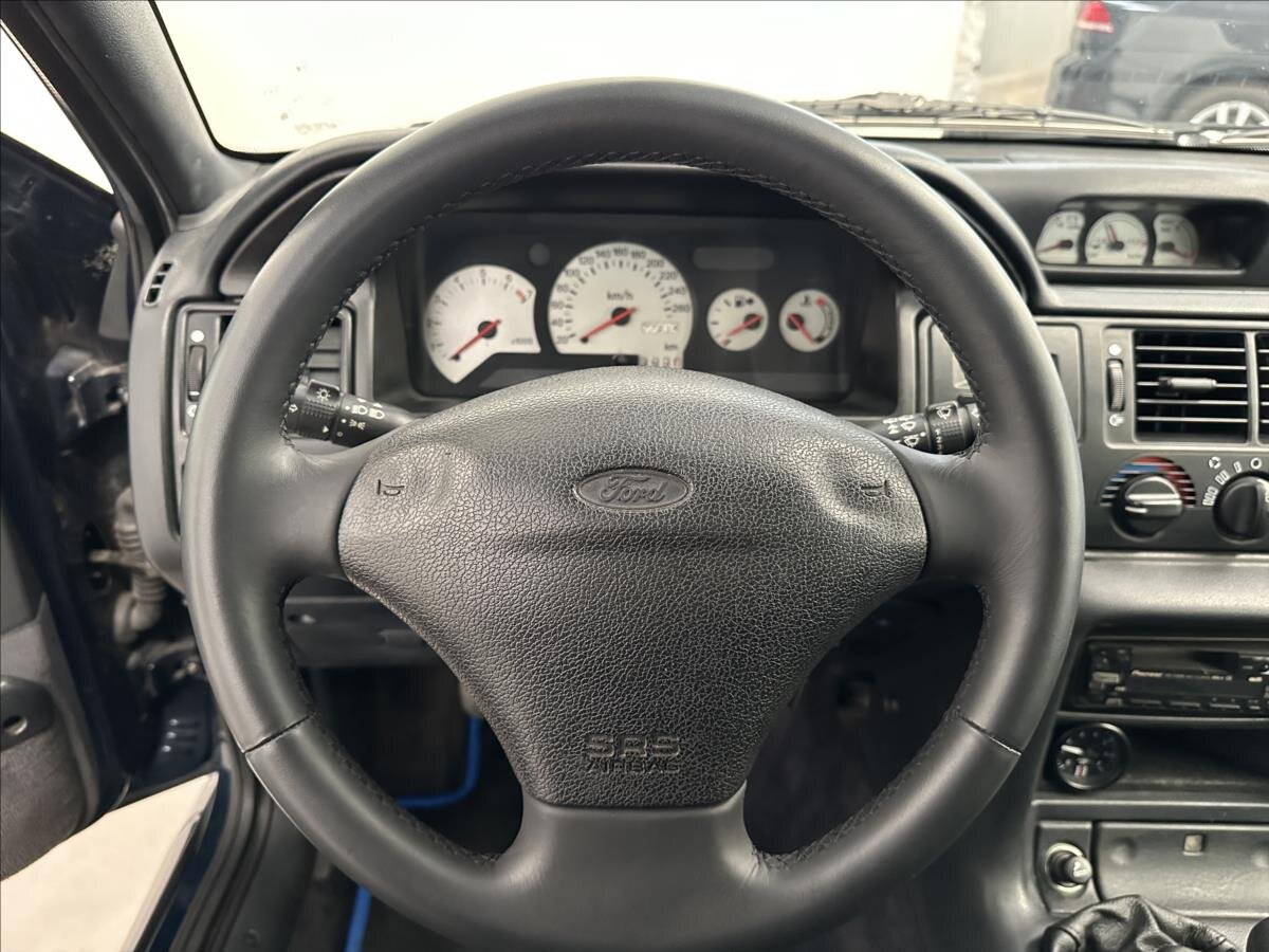 Ford Escort Hatchback 2,0 l 162 kw