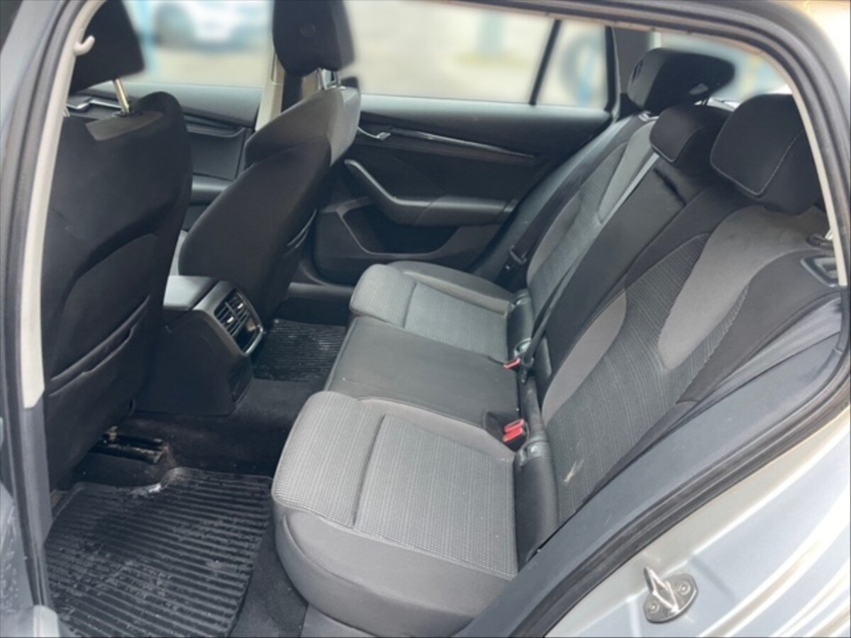 Škoda Octavia Kombi 2,0 l 85 kw