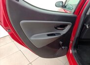 Lancia Y Hatchback 1,2 l 51 kw