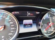 Mercedes-Benz Třídy E 12