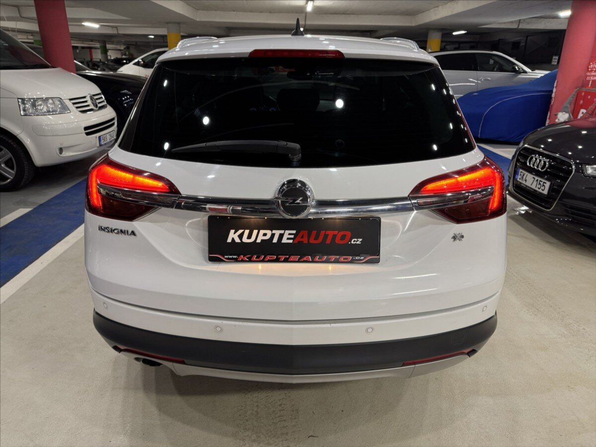 Opel Insignia Kombi 2,0 l 120 kw