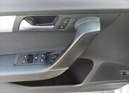 Volkswagen Passat Kombi 1,6 l 77 kw