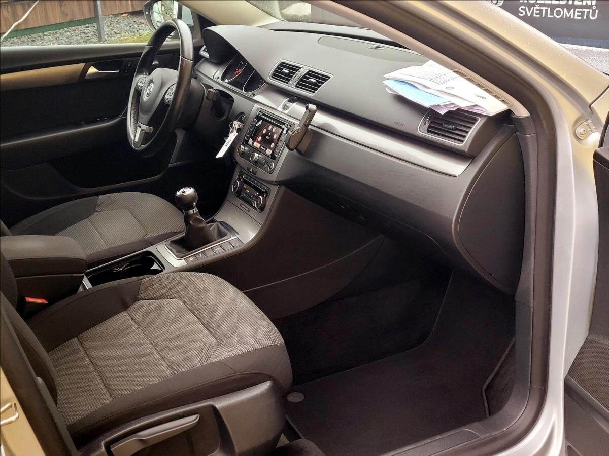 Volkswagen Passat Kombi 1,4 l 90 kw