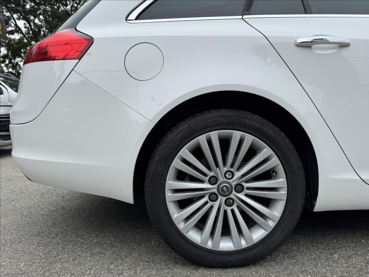 Opel Insignia Kombi 2,0 l 96 kw