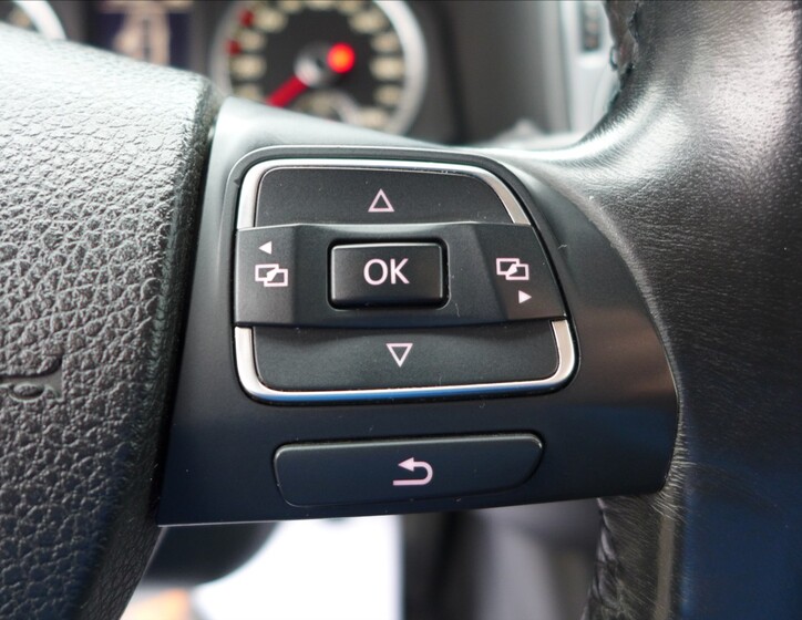 Volkswagen Tiguan 18