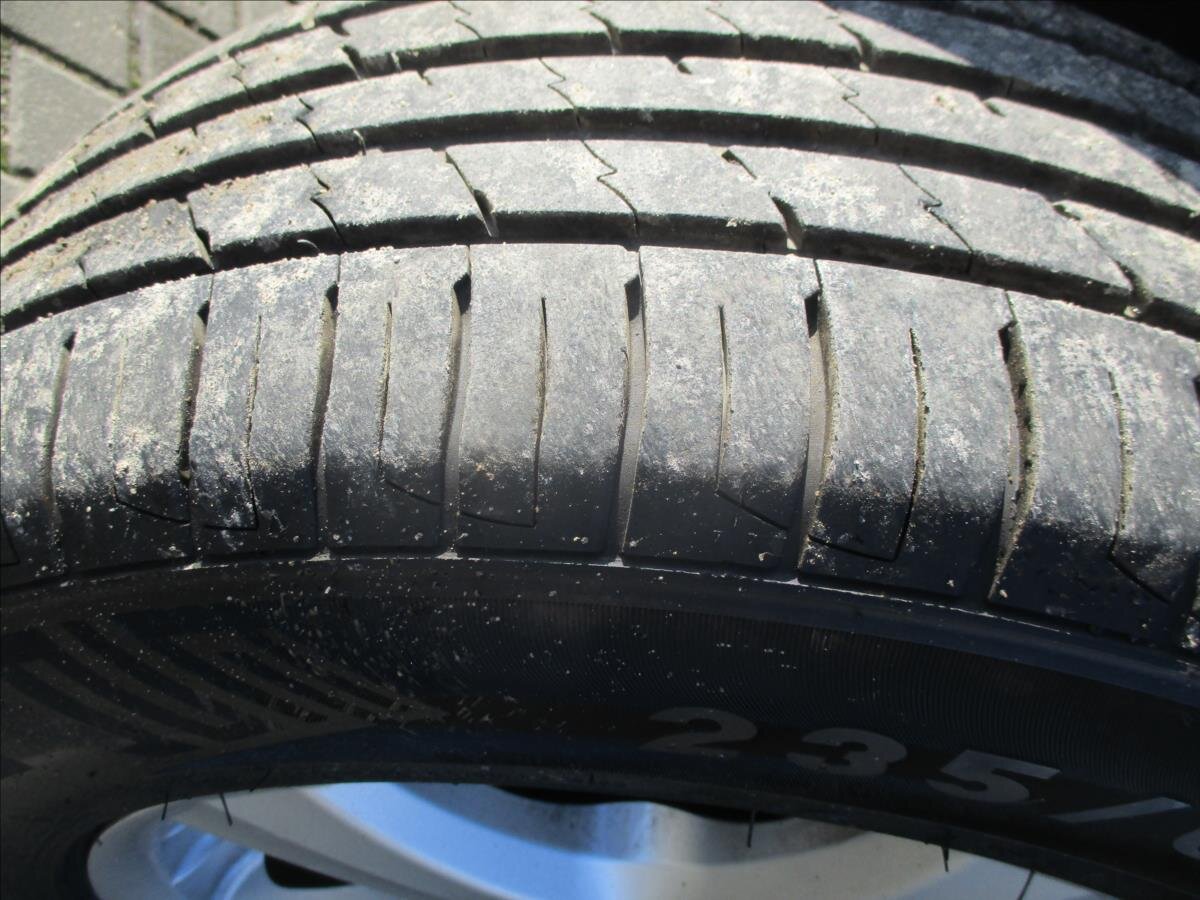 Volkswagen Multivan Kombi 2,5 l 128 kw