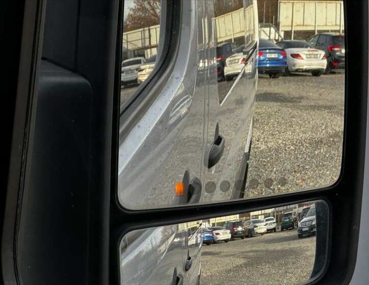 Mercedes-Benz Sprinter 23