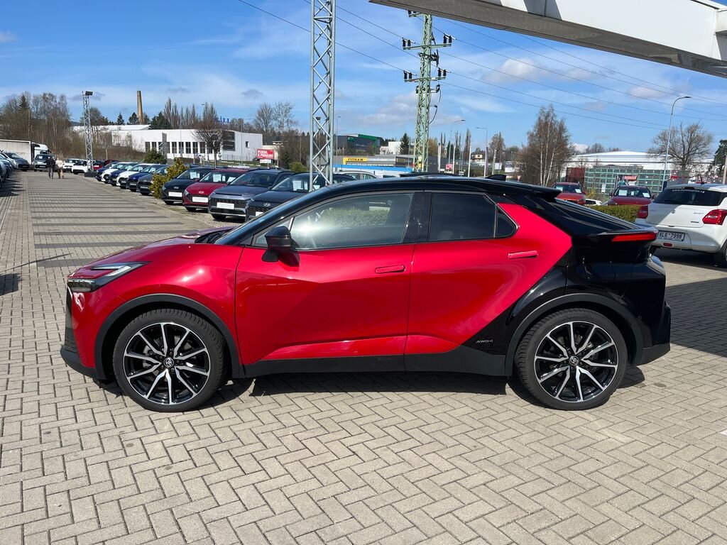 Toyota C-HR SUV / Terénní 2,0 l 112 kw