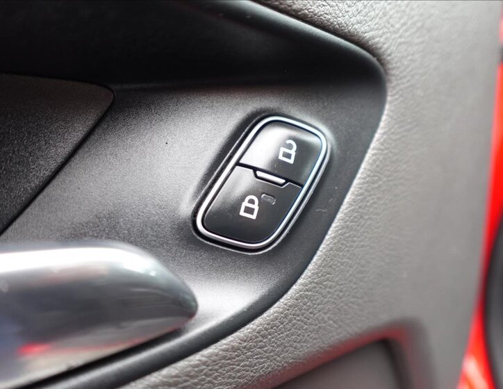 Ford Transit Custom Ostatní 2,0 l 77 kw