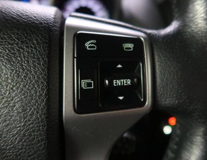 Toyota Land Cruiser 28