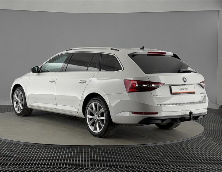 Škoda Superb Kombi 2,0 l 140 kw