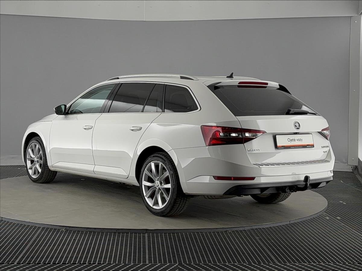 Škoda Superb Kombi 2,0 l 140 kw