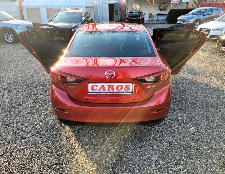 Mazda 3 Sedan / Limuzína 2,0 l 88 kw