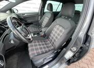 Volkswagen Golf 11