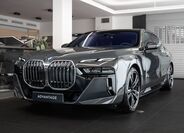 BMW i7 1
