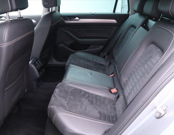 Volkswagen Passat Kombi 2,0 l 140 kw