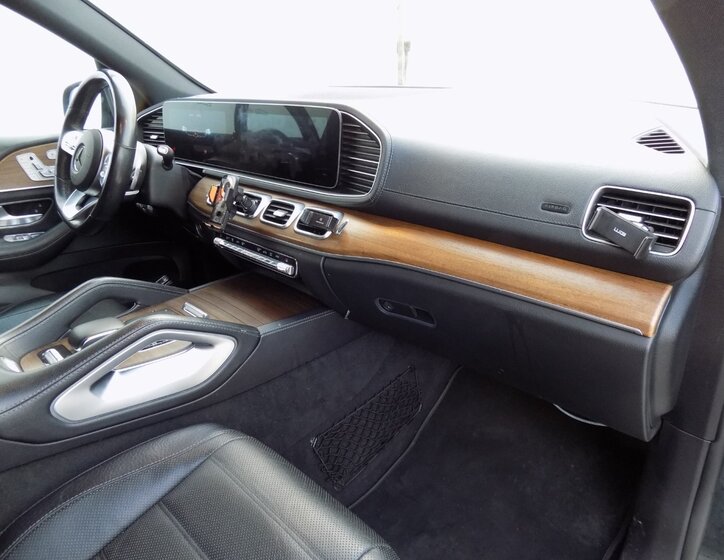 Mercedes-Benz GLS SUV 2,9 l 243 kw