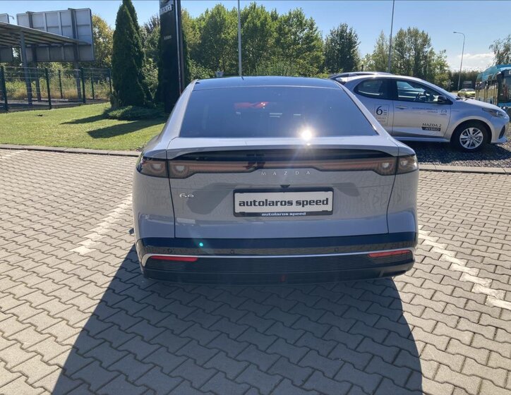 Mazda 6e Liftback 0,0 180 kw