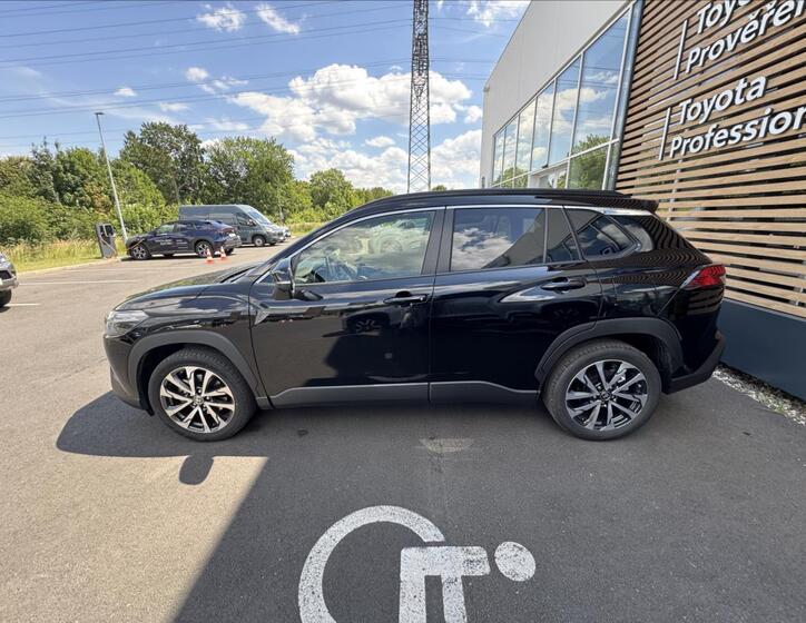 Toyota Corolla Cross 3