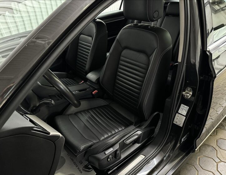 Volkswagen Passat Kombi 2,0 l 147 kw