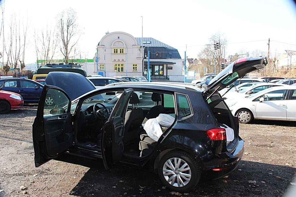 Volkswagen Golf Sportsvan Kombi 1,2 l 81 kw