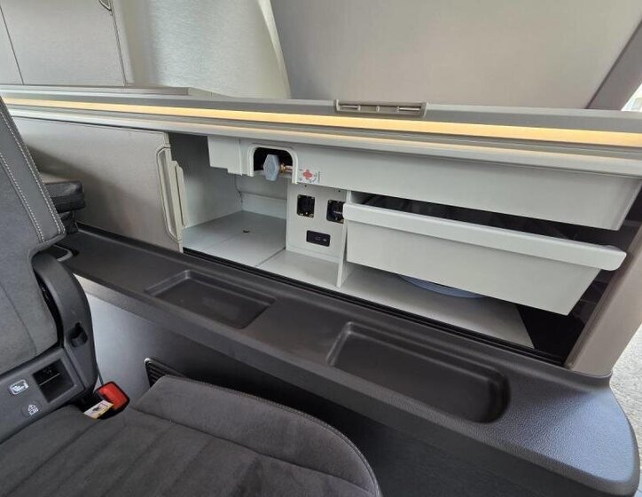 Volkswagen California VAN-Minibus 2,0 l 110 kw