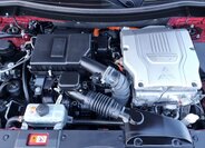 Mitsubishi Outlander SUV / Terénní 2,4 l 165 kw