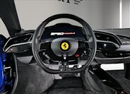 Ferrari SF90 Kupé 4,0 l 736 kw