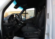Mercedes-Benz Sprinter 12