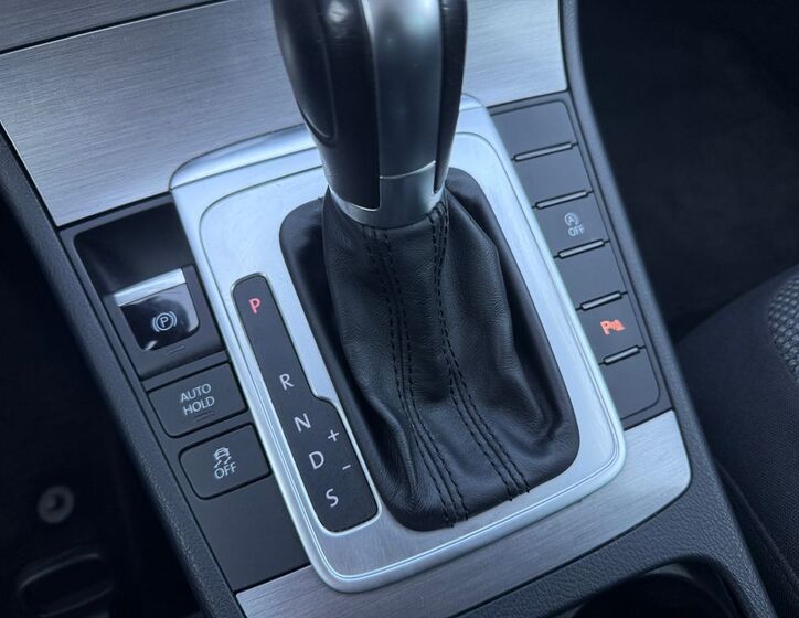 Volkswagen Passat 11