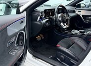 Mercedes-Benz CLA Kombi 2,0 l 310 kw