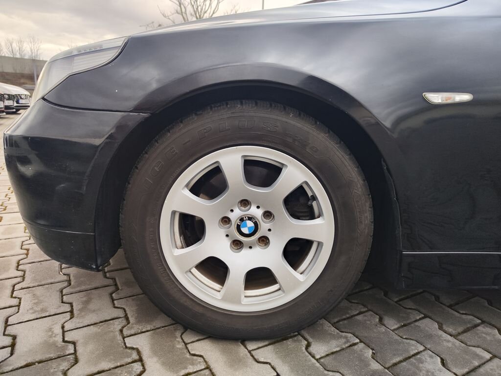 BMW Řada 5 Kombi 2,5 l 130 kw