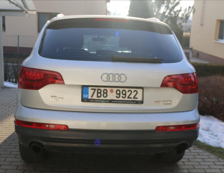 Audi Q7 Kombi 3,0 l 176 kw