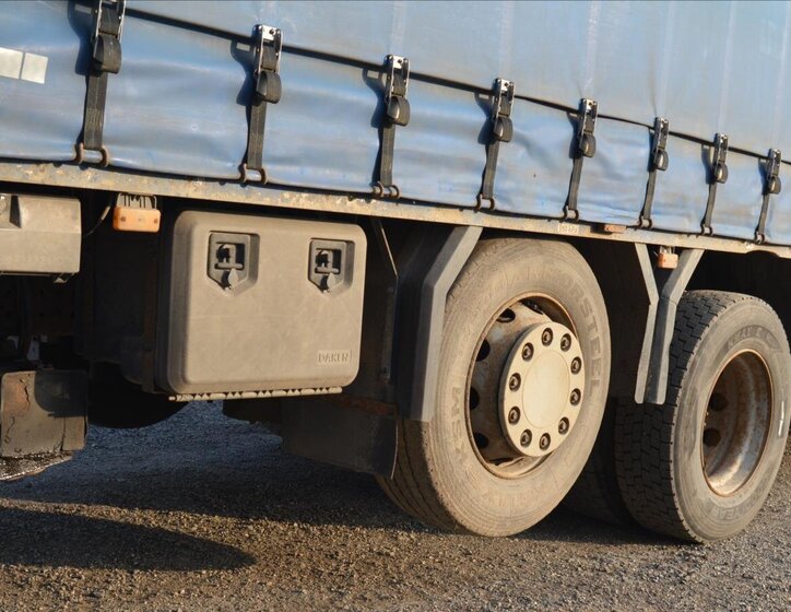 Renault Ostatní Valník 10,8 l 332 kw