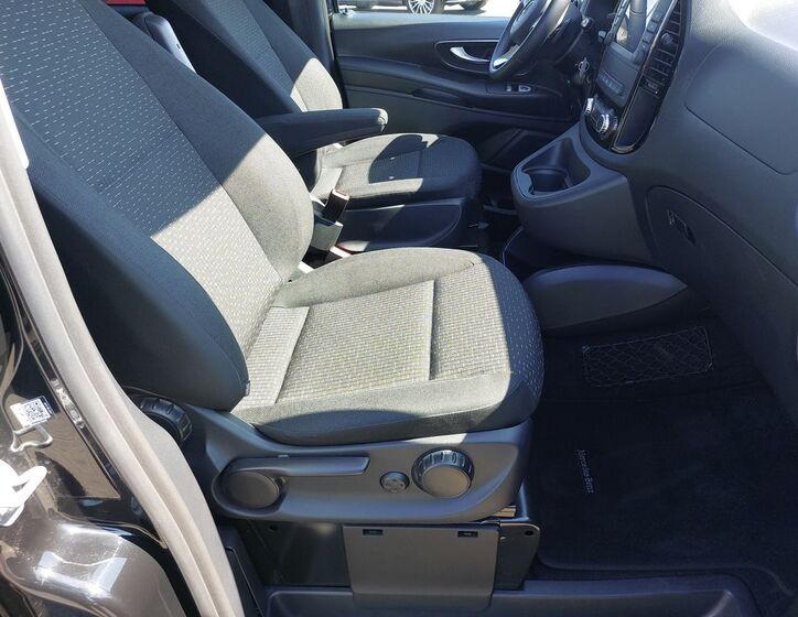 Mercedes-Benz Vito 10