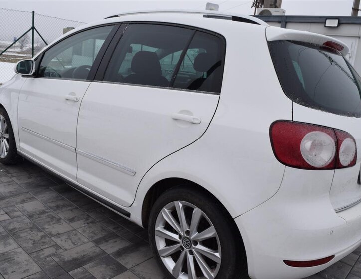 Volkswagen Golf Kombi 1,6 l 77 kw