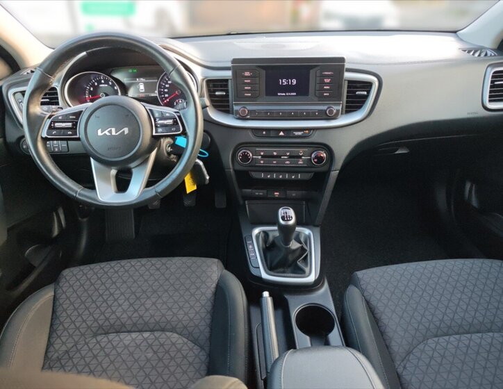 KIA Ceed 8