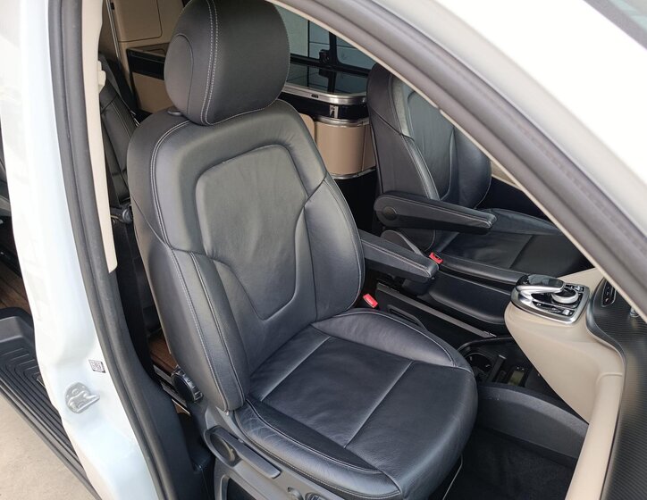 Mercedes-Benz Třídy V Kombi 2,1 l 140 kw