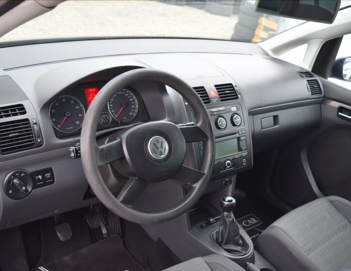 Volkswagen Touran Kombi 1,4 l 103 kw