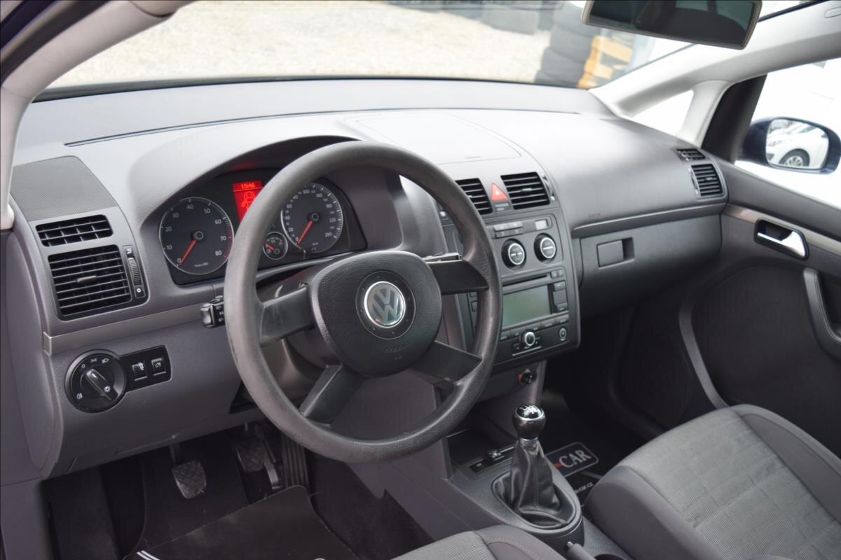 Volkswagen Touran Kombi 1,4 l 103 kw
