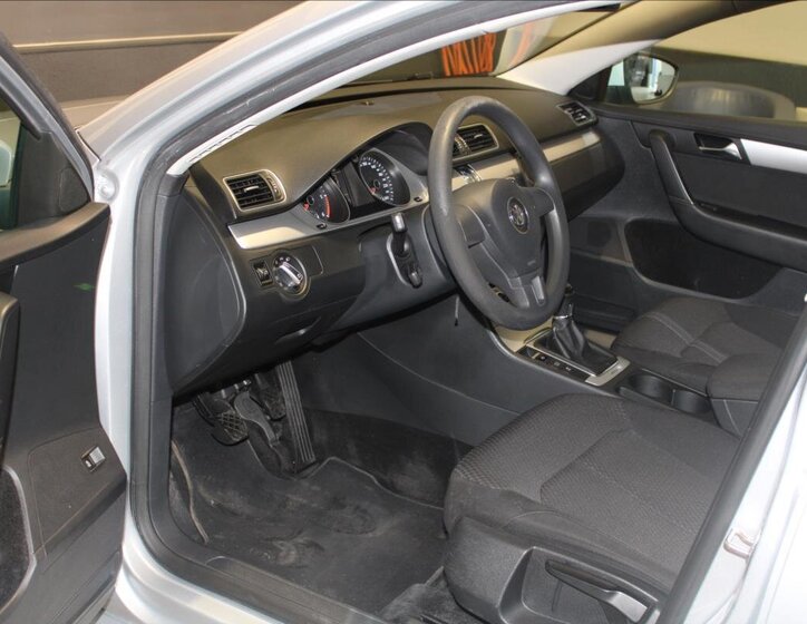 Volkswagen Passat Kombi 2,0 l 103 kw