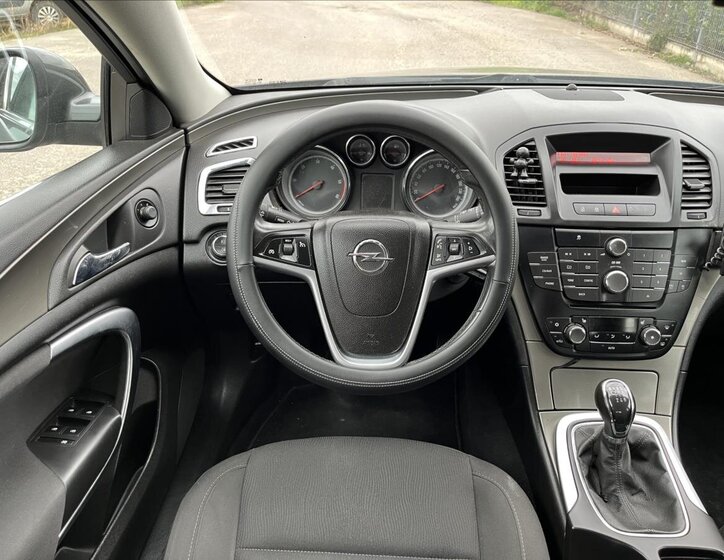 Opel Insignia Liftback 2,0 l 96 kw